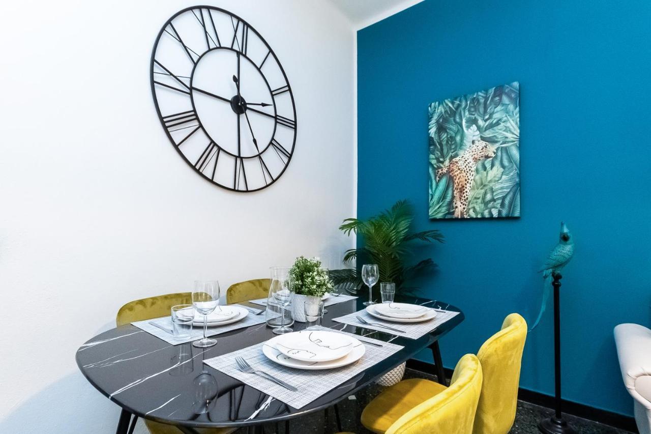 Ferienwohnung Immobirent - "Acquario" Luxury In Pieno Centro Genua Exterior foto