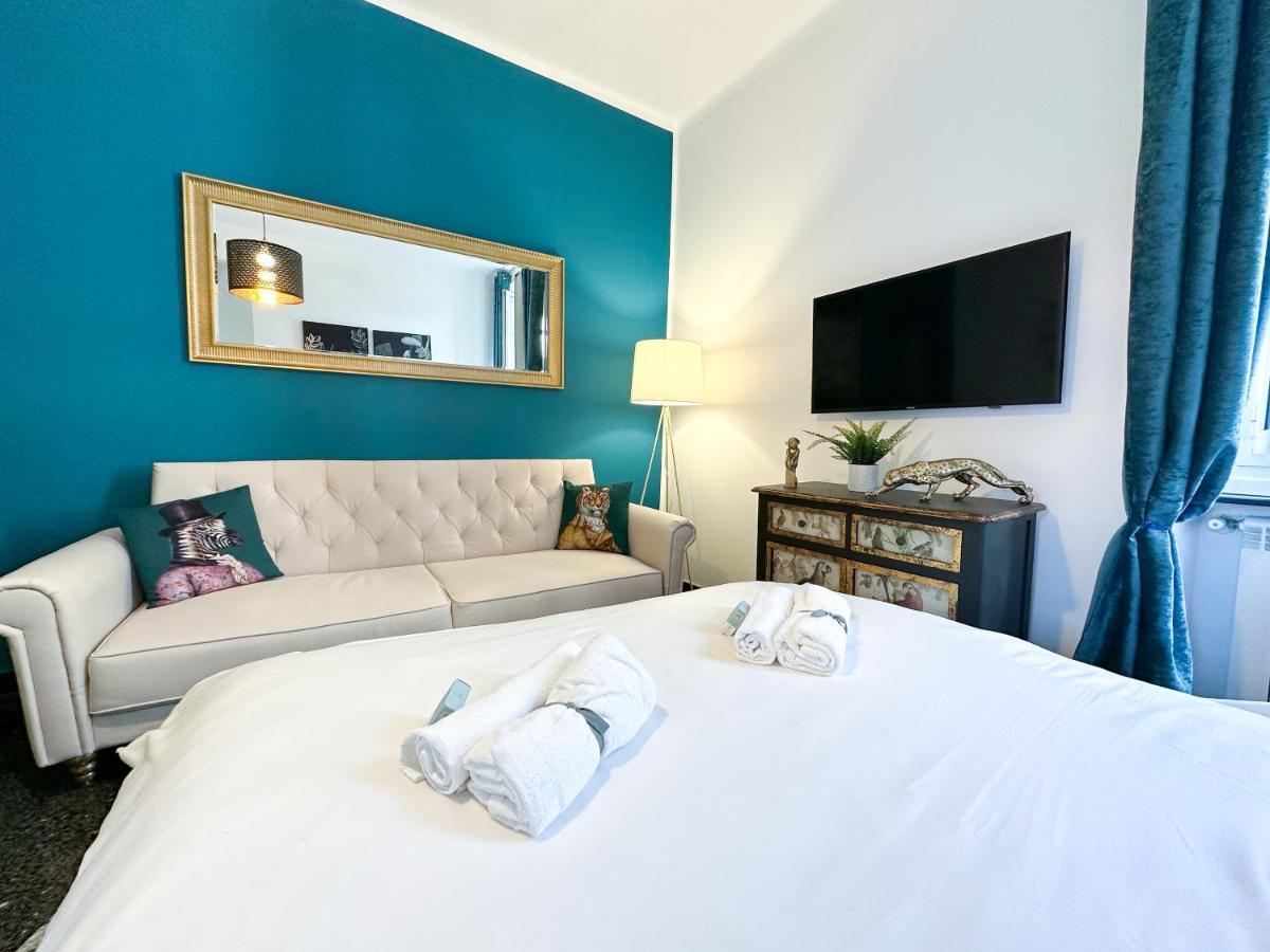 Ferienwohnung Immobirent - "Acquario" Luxury In Pieno Centro Genua Exterior foto